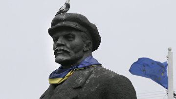 Памятник Ленину в Славянске