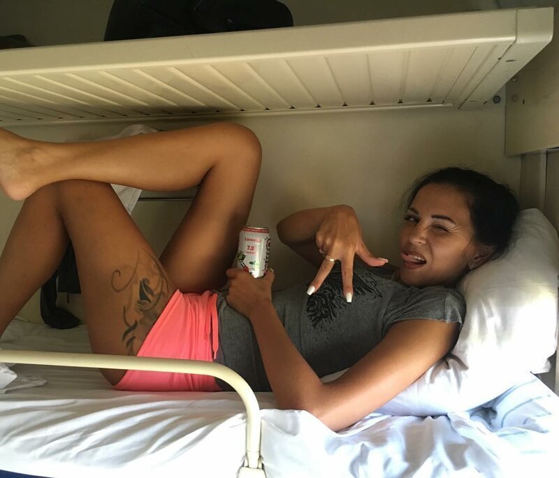 Попутчицы бывают двух типов. Этот пост про тех, которые на диете  позитив