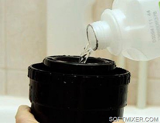 В темной комнате, под красным фонарем… В темной комнате, под красным фонарем…