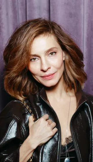 47-летняя Елена Подкаминская после развода вышла в свет в мини-платье после, брака, Подкаминская, Подкаминской, ПодкаминскаяЕлена, который, Гущиным, Арнтгольц, слухи, мужем, также, Кухня, развода, Марку, детьмиВ, ПодкаминскойЕлена, связывали, возлюбленного, только, экранного