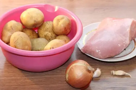 Филе индейки  в картофельной шубке: шаг 1