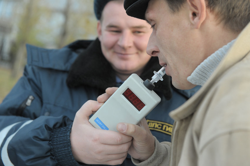 Можно ли дуть в трубочку инспектору ГИБДД без понятых