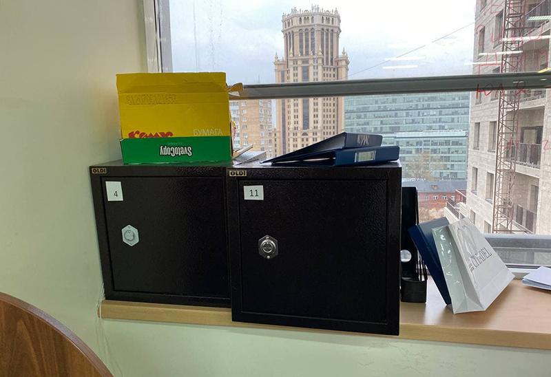 В самом центре Москвы мошенники вытянули у ветеранов миллионы рублей россия