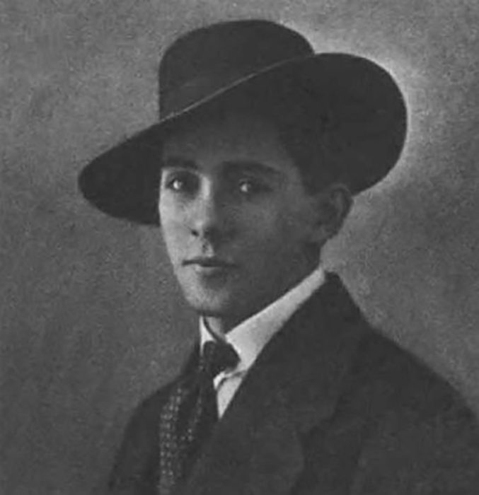 Неуёмные поклонницы, брошенная невеста и поздний брак Леонида Утёсова 