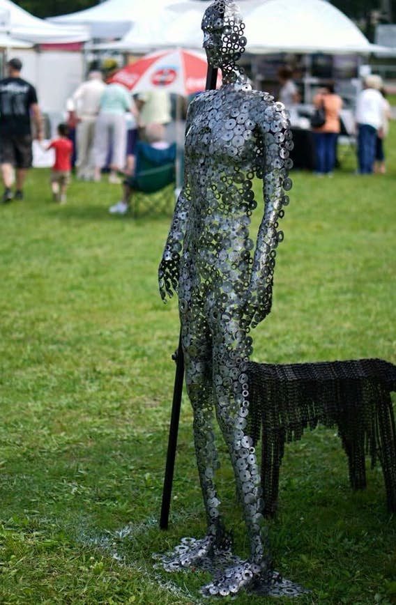 Скульптуры из металлолома от Майкла Вивона скульптуры, началось, ближайшие, 3метровые, нечто, простое, сварка, вилок, ложками, превратилось, 500килограммовые, сделаю, представить, лошадей, постоянно, развиваю, стиль, терпится, увидеть, мируТо