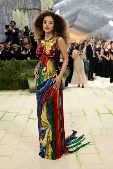 14 лучших образов Met Gala: Ирина Шейк в бриллиантах, 