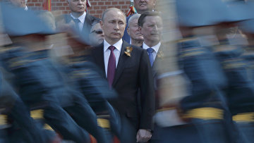 Владимир Путин на параде Победы