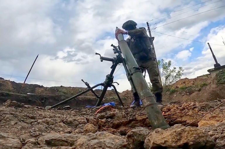 «Невидимые» танки и эффективная РЭБ: Англичане с ужасом наблюдают за ростом могущества русской армии «Невидимые» танки и эффективная РЭБ: Англичане с ужасом наблюдают за ростом могущества русской армии армия