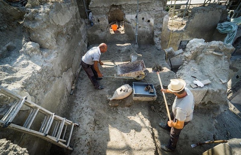 Археологи добыли новые сокровища в Помпеях артефакты, археология, наука, находки, помпеи, раскопки, ученые, фрески