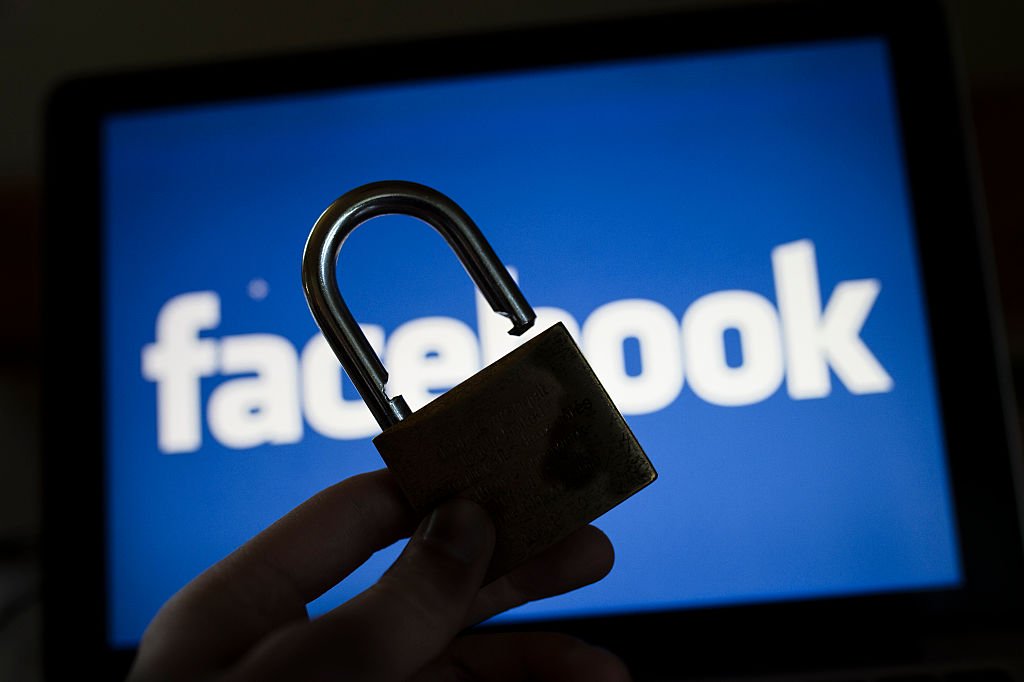 Алексей Куракин: Facebook превращается в унылую информационную помойку, где "свободой слова" заправляют рогульские стукачи