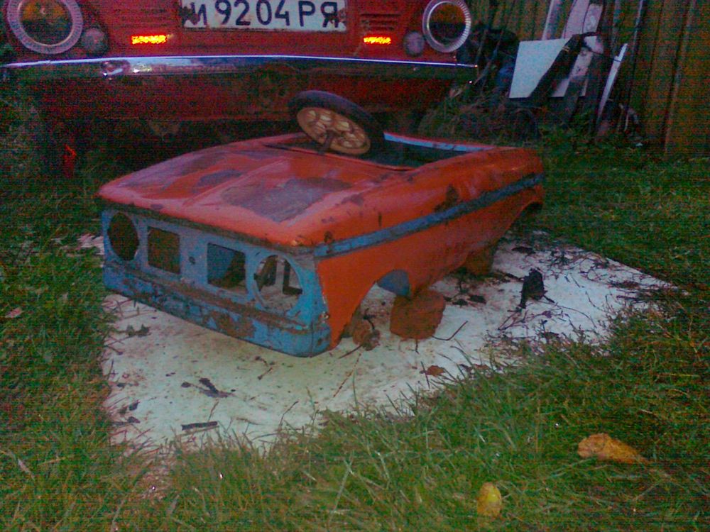 Реставрация педальной машинки "Москвич" 1991 года восстановление, детская машинка, москвич, педальная машинка, реставрация