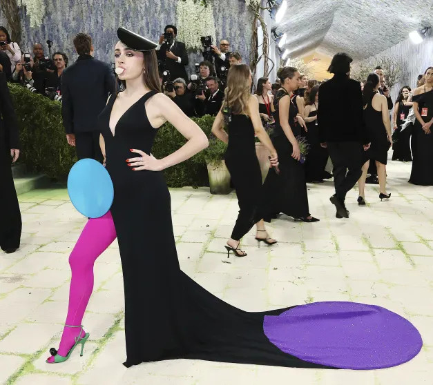 14 лучших образов Met Gala: Ирина Шейк в бриллиантах, 