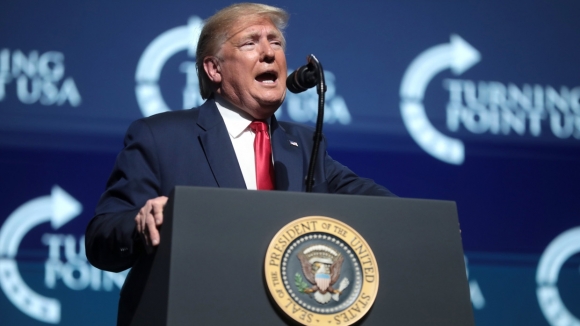 Трамп осудил скорость вакцинации населения США от коронавируса