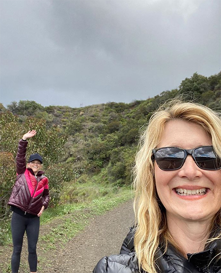 Больше никаких вечеринок: Риз Уизерспун отметила день рождения в походе Звезды,Новости о звездах