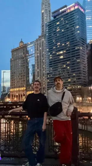 Иван Ургант показал фото с командой 