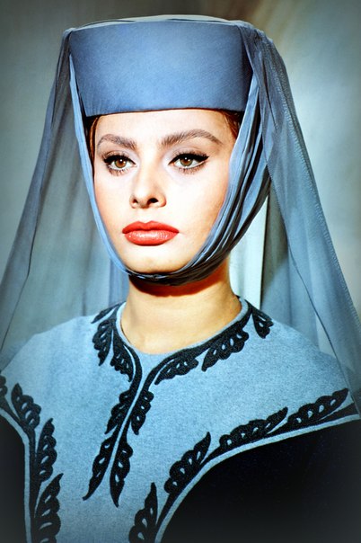 Шикарный образ Софии Лорен в фильме 1961 года «Эль Сид» софии лорен, актрисы, актеры, кино, эль сид, образ