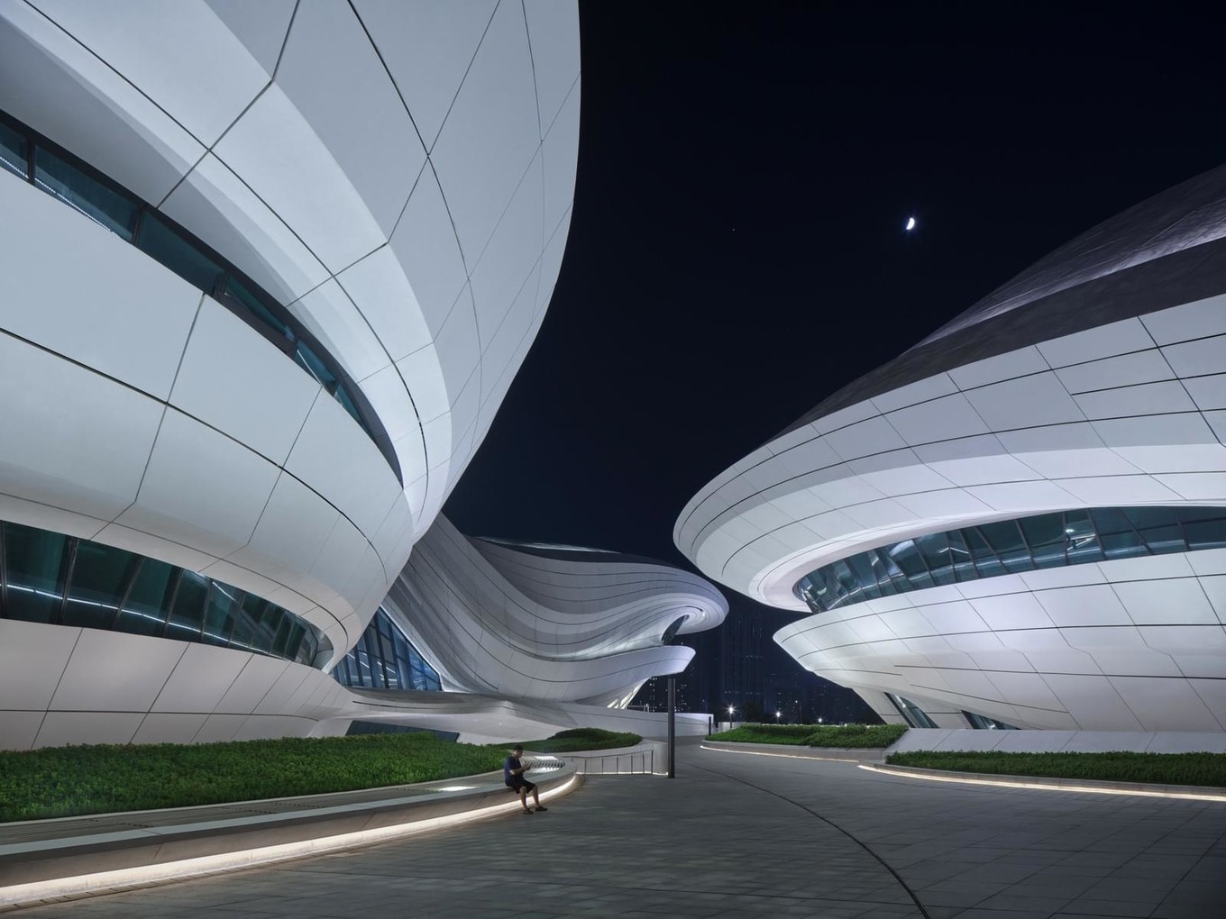 Дизайн Центра культуры и искусств Meixihu International Culture & Arts Centre от Zaha Hadid Architects