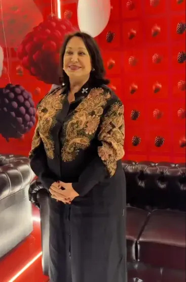 Гости из Comedy Club и торт в виде собаки: Катерина Ковальчук устроила вечеринку-сюрприз для мужа Гарика Харламова в честь его 45-летия Харламов, Гарика, Катерина, КовальчукГарик, рождения, Ковальчук, Гарик, именинника, юморист, Кравец, Марина, женат, Асмус, которой, ягодка, опять, Дорохов, устроила, ХарламовГарик, КовальчукСёстры