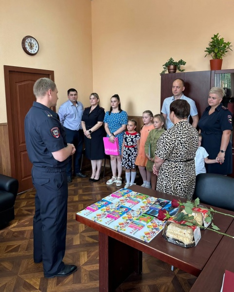 В Ржеве поздравили многодетные семьи сотрудников полиции