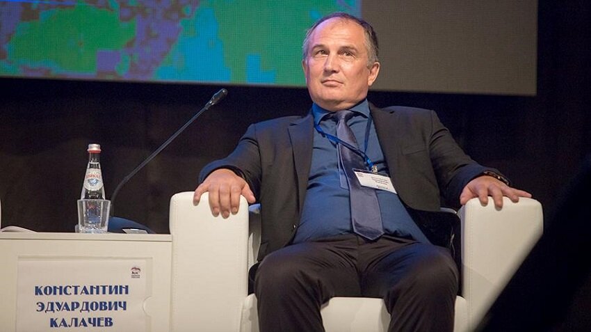 Борис Надеждин отказался призывать своих сторонников к голосованию за конкретного кандидата на предстоящих выборах президента, например за кандидата от фракции "Новые люди" Владислава Даванкова.-3