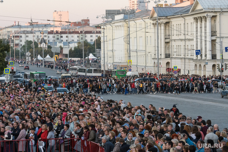 В первом российском регионе — бунт из-за режима самоизоляции. Жители вышли на стихийный митинг В первом российском регионе — бунт из-за режима самоизоляции. Жители вышли на стихийный митинг