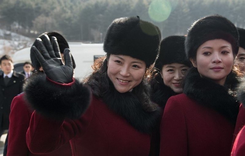 В Пхенчхан прибыли чирлидеры из Северной Кореи ynews, Пхенчхан, зимняя олимпиада, новости, олимпийские игры, северная корея, чирлидеры, южная корея