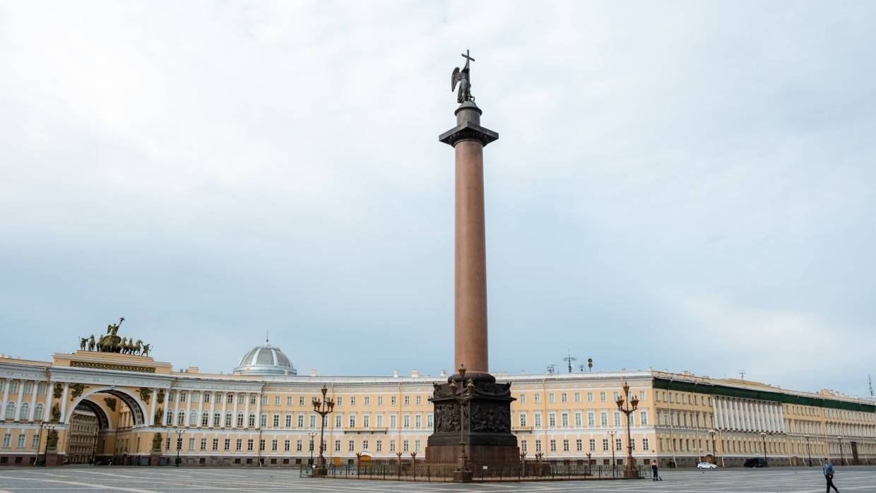 Аналитики определили цены на авиабилеты в Петербург в период мартовских праздников