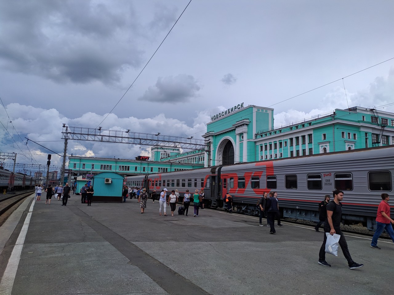 Новосибирск главный болотное. Новосибирский. Сибирь сейчас.