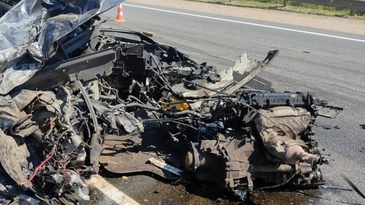 Водитель Audi погиб после лобового столкновения на трассе под Мурманском