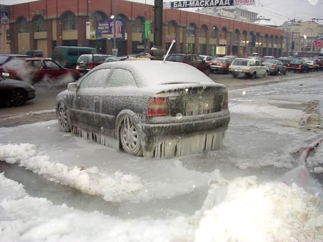 Автовладельцы очень часто паркуются в неподходящих местах неудачники, прикол, юмор