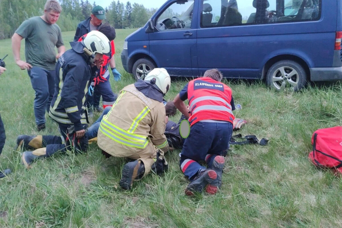 В результате падения воздушного шара в Литве пострадали семь человек