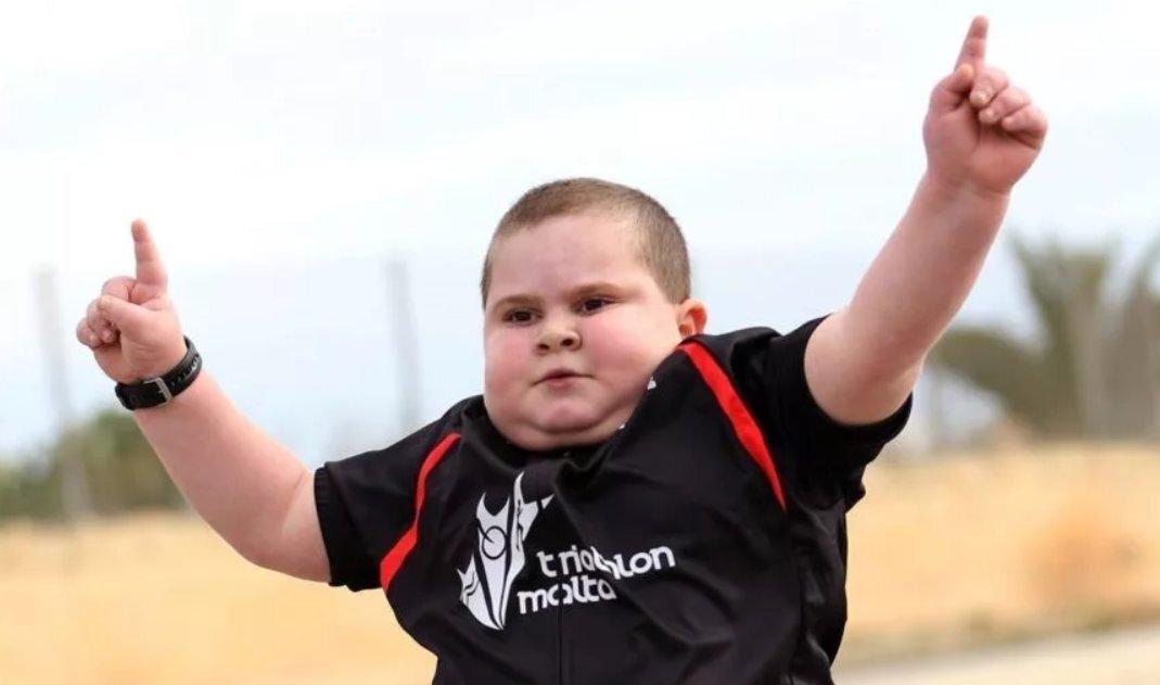 Ежедневный спорт и диеты, чтобы выжить: Джейк Велл с Мальты родился с редким диагнозом — суперожирение Джейка, когда, всего, ожирения, инсулин, развивается, работе, генов, мальчик, мутации, родители, случаев, инсулина, мозга, хочется, мальчика, чувство, ожирение, насыщения, приводит