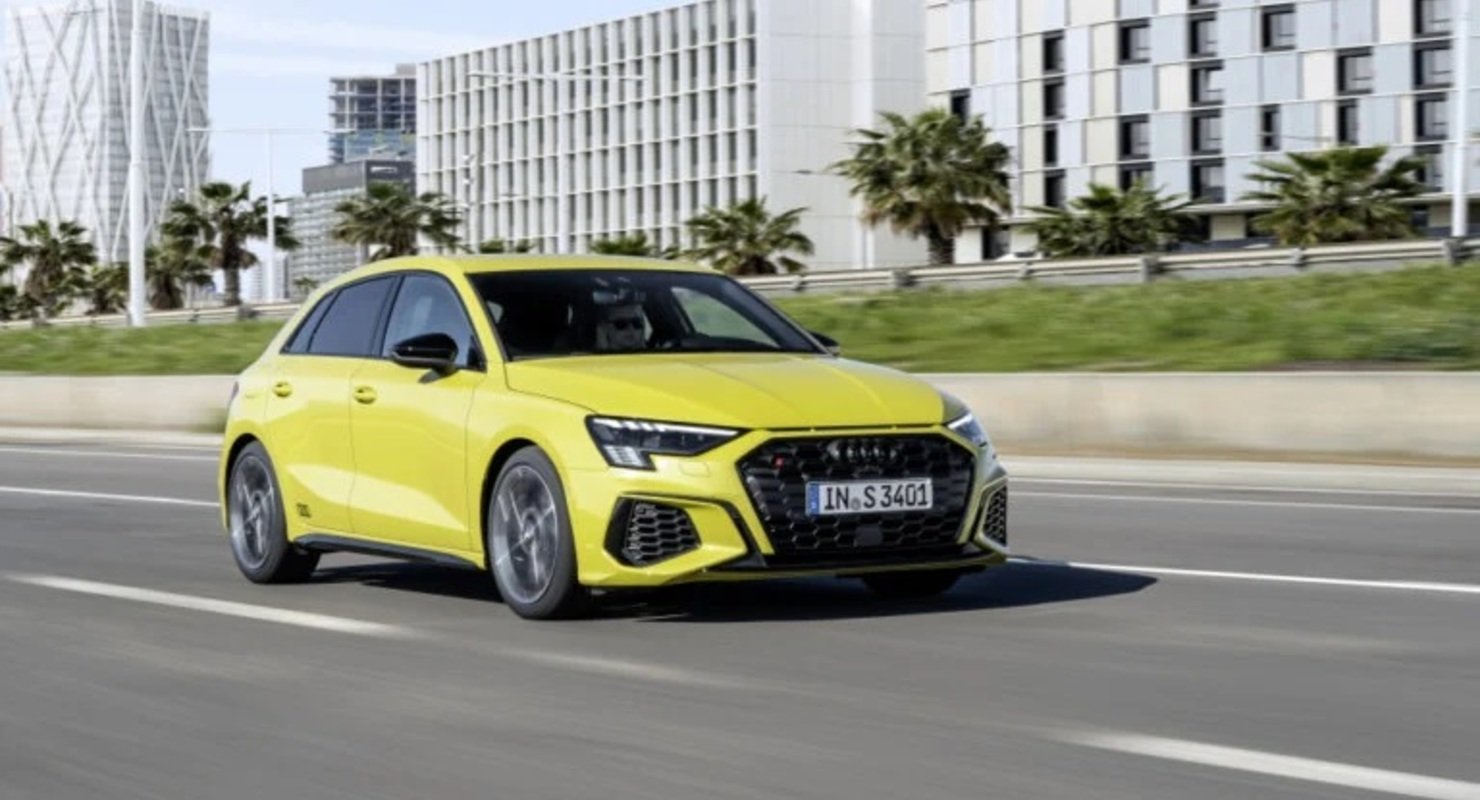 Сравнение двух хэтчбеков — Audi S3 и Volkswagen Golf R