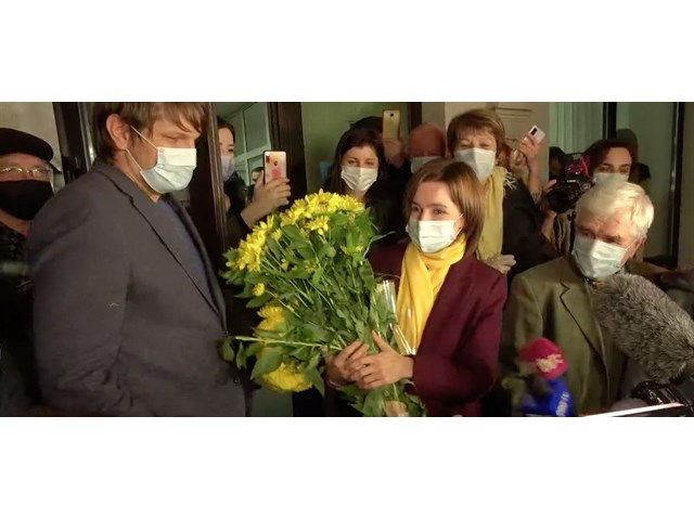 Санду устроила самопиар на смерти и расколола Молдову геополитика