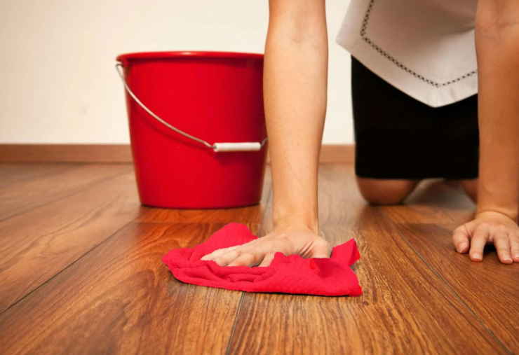 Почему моя свекровь моет пол красной тряпкой? Я тоже стала так делать! Почему моя свекровь моет пол красной тряпкой? Я тоже стала так делать! полезные советы,разное