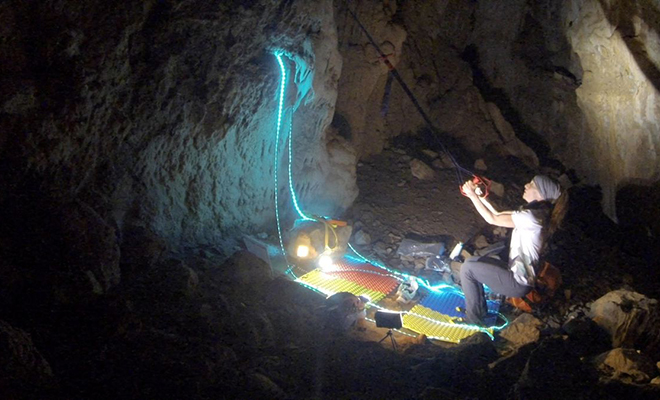 Женщина решила провести эксперимент и жила в запечатанной пещере 500 дней. Все это время она не видела людей и Солнце