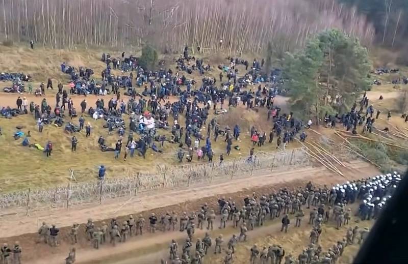 В Польше предложили направлять всех беженцев в соседнюю Украину