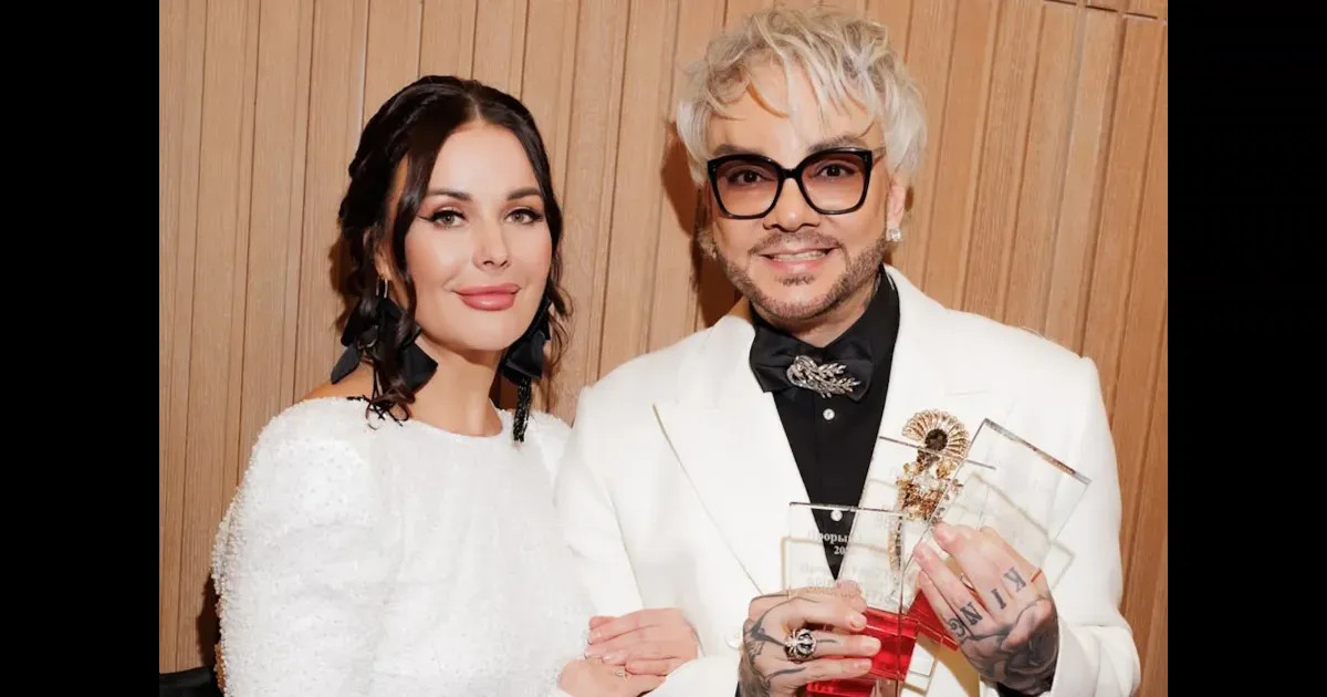 Филипп Киркоров, Виктория и Олег Шеляговы, Оксана Самойлова и Люся Чеботина посетили премию журнала Оксаны Фёдоровой