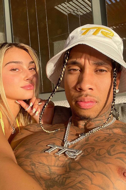 Экс-бойфренда Кайли Дженнер рэпера Tyga обвинили в домашнем насилии Камарин, Свенсон, рэпер, девушка, опубликовала, рэпера, кричала, известно, стало, синяками, случившемся, Кайли, часов, также, однако, удерживал, несколько, домашнем, модель, своего