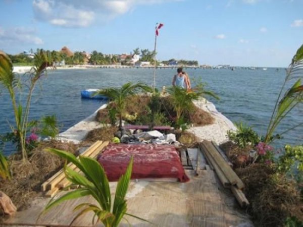 Искусственный остров из пластиковых бутылок Искусственный остров из пластиковых бутылок сделай сам