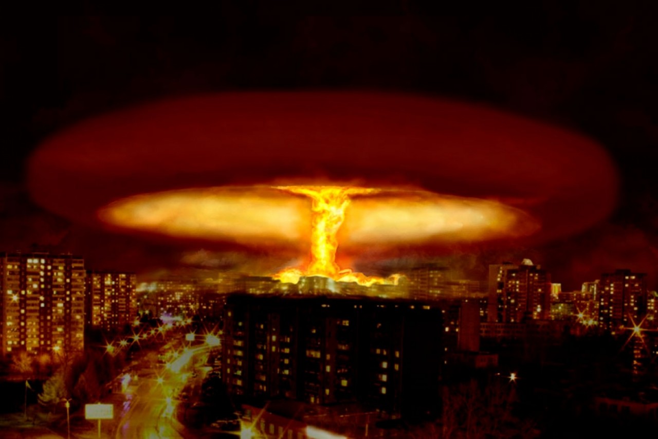 Ядерный удар по америке. Ядерный взрыв в Москве. Ядерный удар. Атомный взрыв в Москве. Ядерный гриб в Москве.