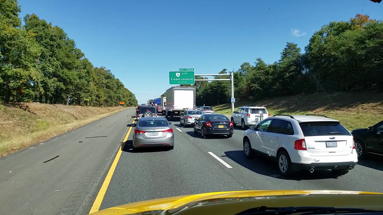 Ну тупыыые... Как объезжают пробку по обочине в США