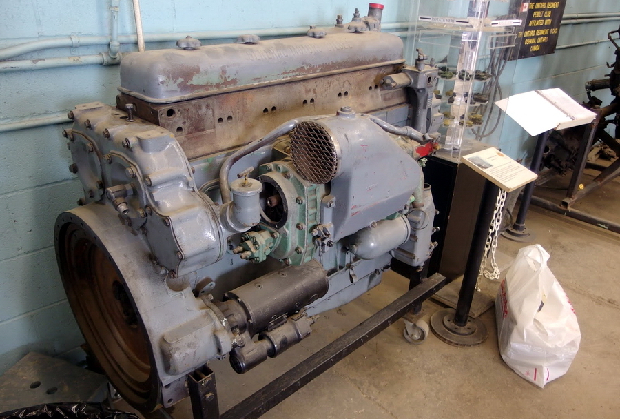 ​«Половинка» двигателя GM 6-71 в собранном виде. Музей полка Онтарио (Ontario Regiment Museum) - «Шерман» для русских и англичан | Warspot.ru