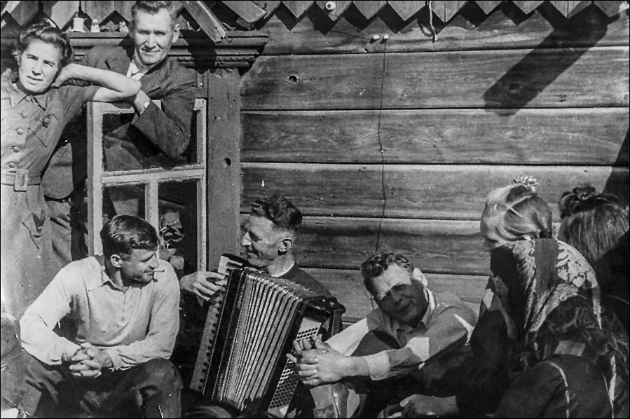 Дома - деревянные, люди - без понтов. Дома - деревянные, люди - без понтов. история