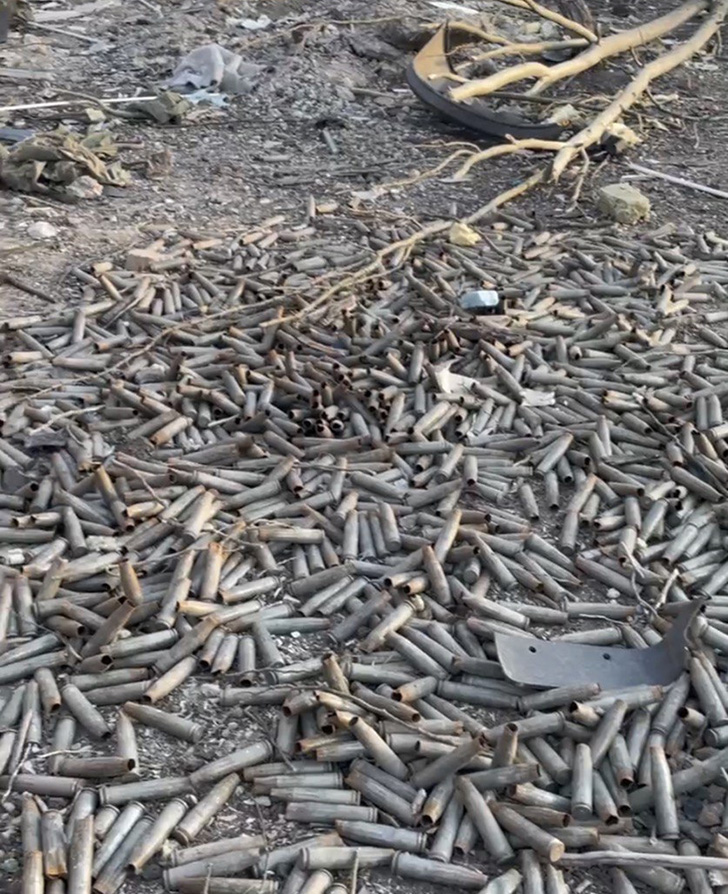 МАРИУПОЛЬ ГЛАЗАМИ ВОЕНКОРА: ЦАРСТВО СМЕРТИ И УНЫНИЯ МАРИУПОЛЬ ГЛАЗАМИ ВОЕНКОРА: ЦАРСТВО СМЕРТИ И УНЫНИЯ украина