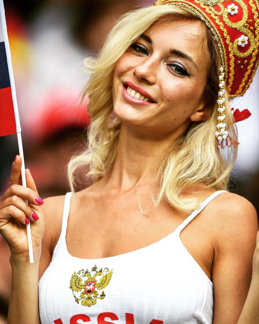 Порноактриса леди мэй, секс лесбиянок в чулках и корсетах с резиновым членом