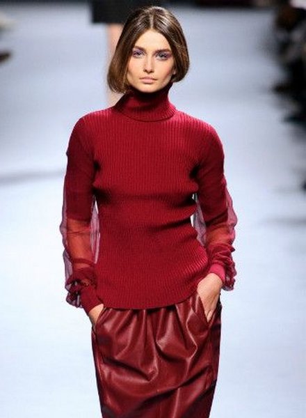 Вашему вниманию - модели джемперов, которые бьют рекорды по популярности этой осенью