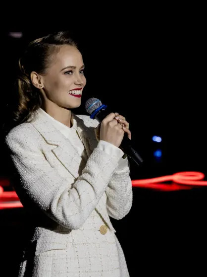 Гости из Comedy Club и торт в виде собаки: Катерина Ковальчук устроила вечеринку-сюрприз для мужа Гарика Харламова в честь его 45-летия Харламов, Гарика, Катерина, КовальчукГарик, рождения, Ковальчук, Гарик, именинника, юморист, Кравец, Марина, женат, Асмус, которой, ягодка, опять, Дорохов, устроила, ХарламовГарик, КовальчукСёстры