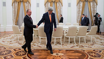 Президент России Владимир Путин, государственный секретарь США Джон Керри во время встречи в Кремле