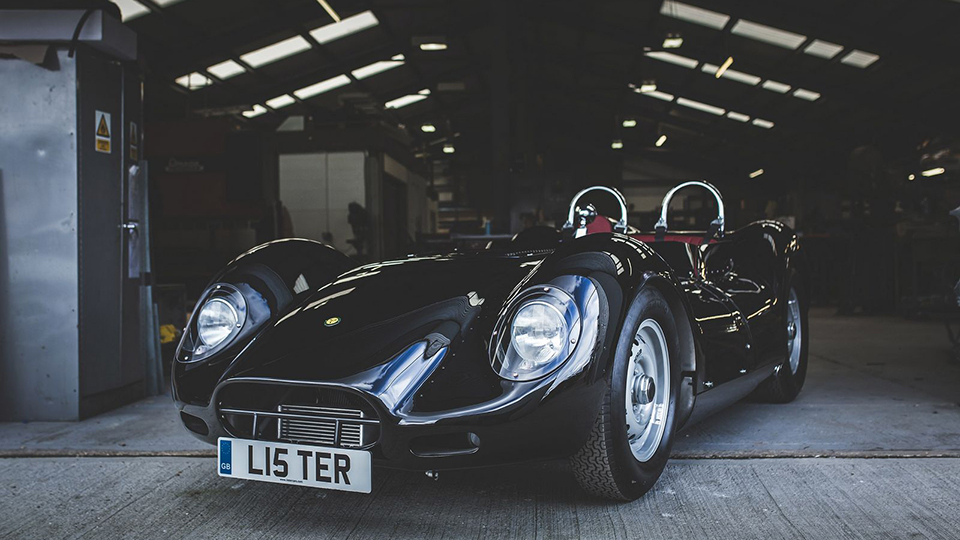 Компания Lister выпустит десять спорткаров Knobbly